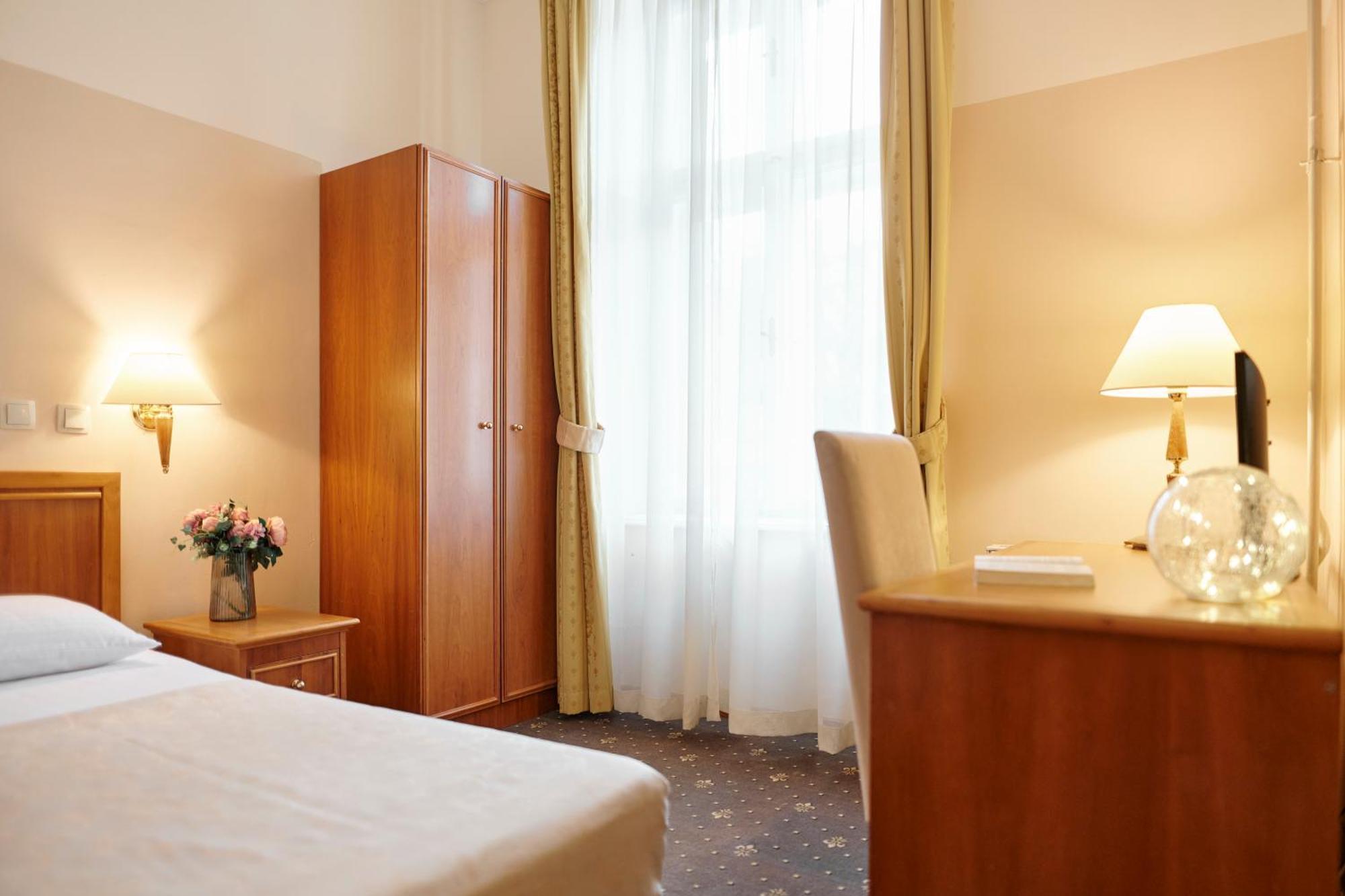 Hotel Lovran Room photo